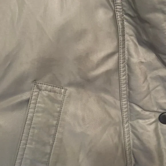 Canada Goose - Women’s Gray Hooded Puffer Parka Coat with Fur Trim – Winter - Picture 8 of 10